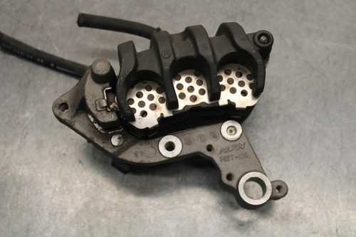 04-12 HONDA ST1300A RIGHT LEFT FRONT BRAKE CALIPER SET PAIR CALIPERS BB669 - Picture 13 of 15