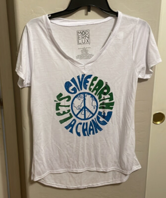 Give the Earth a Chance Tshirt. Juniors Small 17  P2P