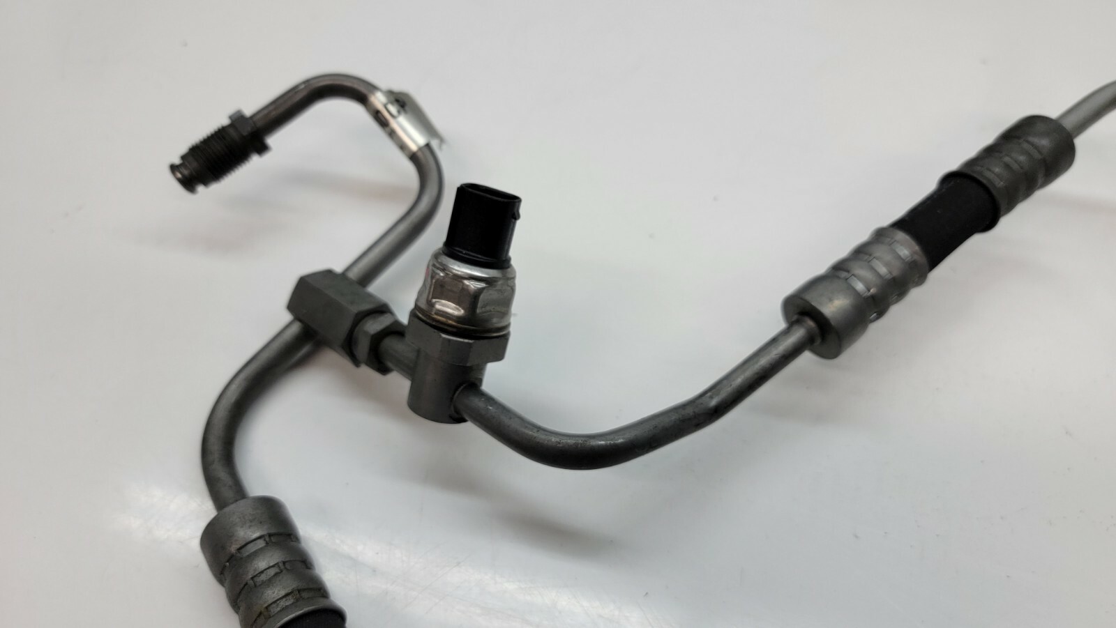 MCLAREN 650 HYDRAULIC OIL LINE PIPE OEM 11D0180CP