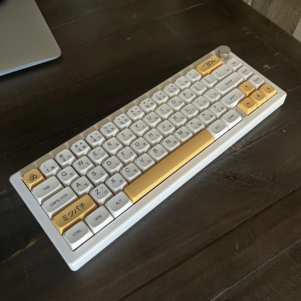 Custom modded mechanical keyboard GMK67 65% Lubed Switches thocky hot-swap RGB - Image 3 of 4