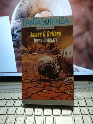 Verbrannte Erde James Ballard Oscar Science Fiction Mondadori