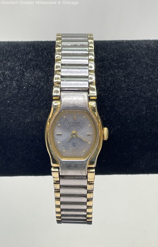 Citizen Quartz Model 1062966 Wristwatch 26.9g