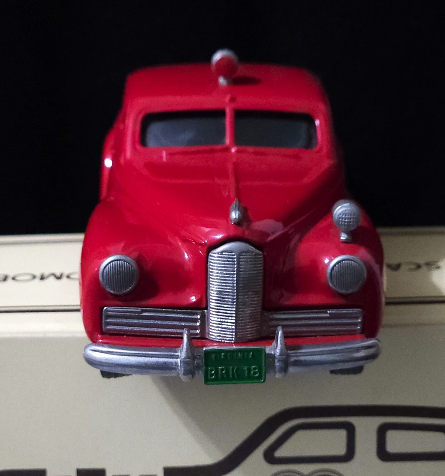 Brooklin Modelos 1941 Packard Clipper Jefe de Bomberos Coche 1991 Souvenir BRK 18X 1:43 Foto 3 de 4