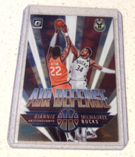 2021-22 Panini Donruss Optic Basketball Giannis Antetokounmmpo Air Defense #3