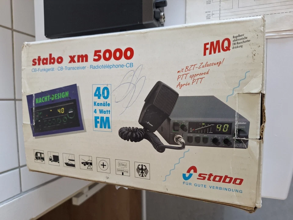 Stabo XM5000 CB-Funkgerät 40 CH AM FM 4 Watt top - Bild 2 von 4