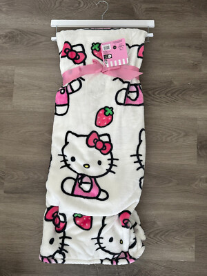HELLO KITTY White & Pink Strawberry & Milk Drink Plush Throw Blanket 60 x 70 NWT