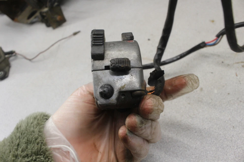 Kawasaki H1 Mach III 1972 manillar izquierdo control R4-9492.DZ Foto 3 de 4