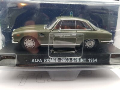 Alfa Romeo 2600 Sprint 1964 Kiosk 1/43 mit Box