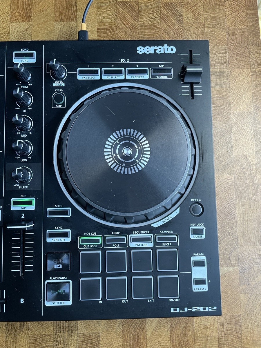 Roland DJ202 Controller – Serato Compatible – Great Starter Decks