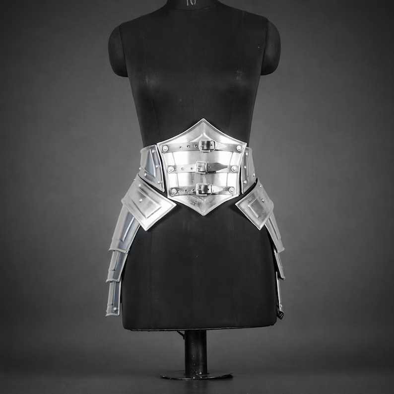 Corsé de acero hecho a mano y falda de cota de malla, conjunto de armadura de caballero femenino