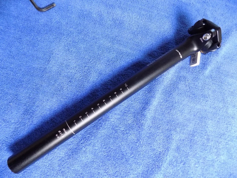 CONTROL TECH ONE SEATPOST 27.2 X 350MM BLACK STRAIGHT NEW W/O ORIGINAL PACKAGING - Image 4 of 4