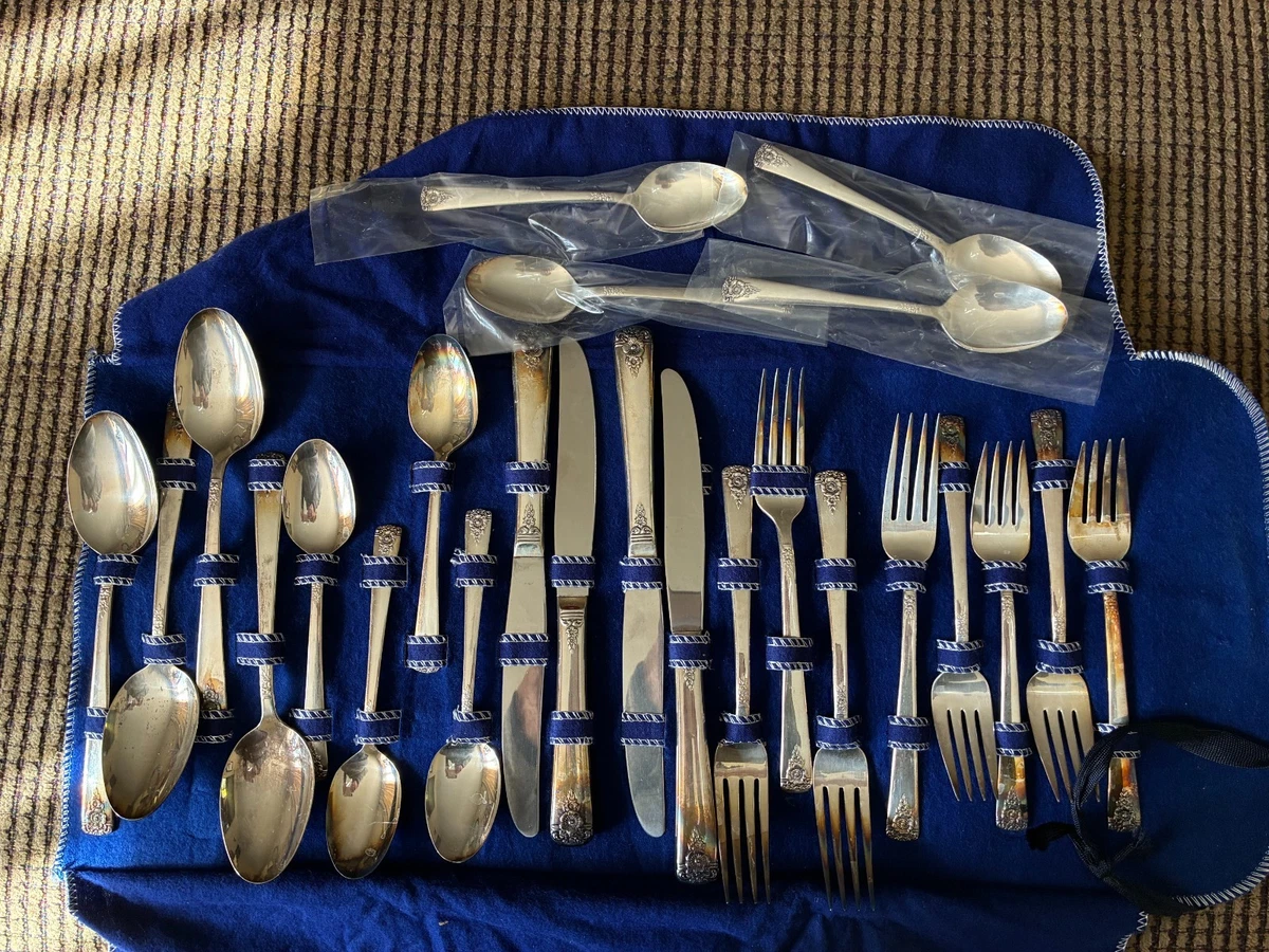 25+ Wm. Rogers & Son Antique US Silver-Plated Flatware for sale