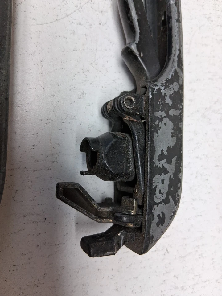 FACTORY ORIGINAL PORSCHE Early 944 924 924S Exterior Left Door Handle - Image 2 of 4
