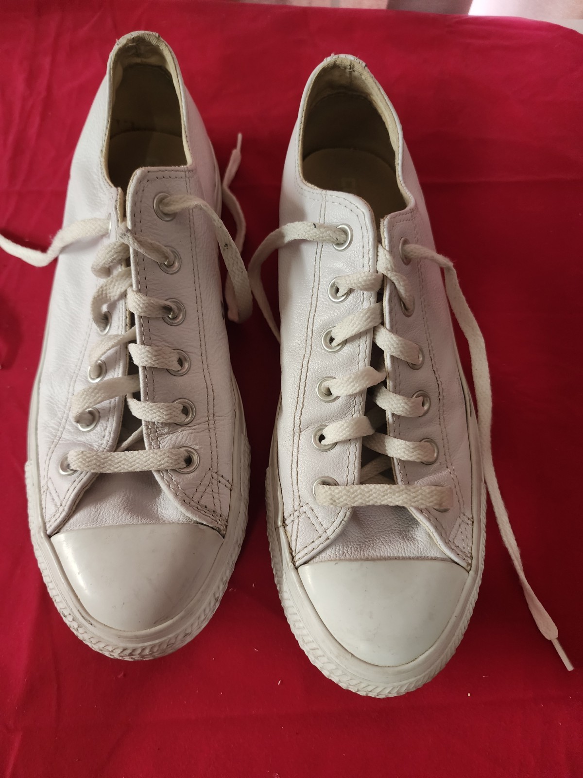 Converse Shoes Womens 10 Chuck Taylor All Star Low Top Sneakers 553243C White Converse Shoes Womens 10 Chuck Taylor All Star Low Top Sneakers 553243C White