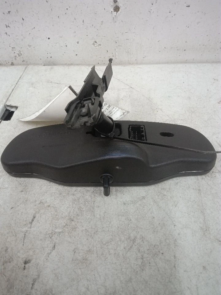 07 08 09 10 11 12 13 14 2015 16 17 GMC Acadia Rear View Mirror w/ OnStar - Image 4 of 4