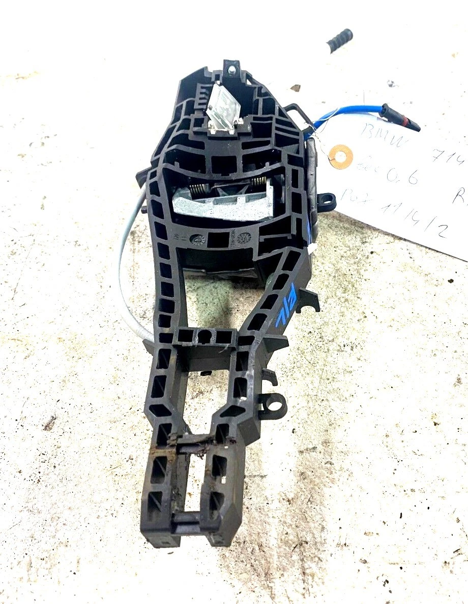 REAR LEFT SIDE EXTERIOR DOOR HANDLE 7332267 2011- 2017 2018 BMW