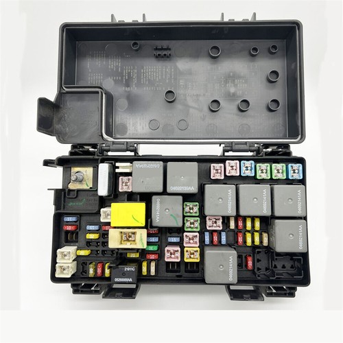 For 2008 Jeep Wrangler Rebuilt TIPM Fuse Box # 4692236AB, 4692236AC, 4692236AD - Picture 3 of 5