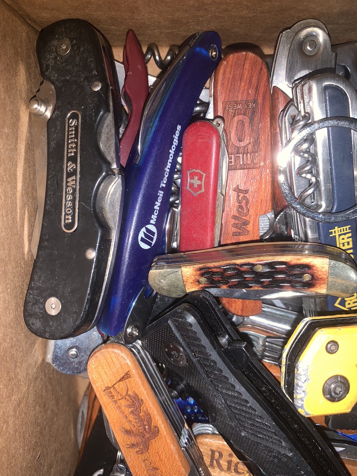 Tsa Confiscated pocket knife/multi tool Lot eBay