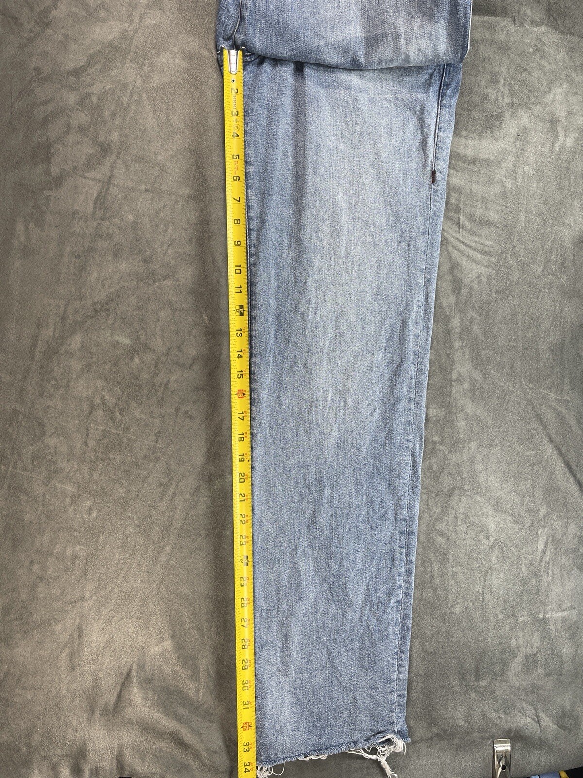 Women's RICKI Relaxed Straight 30 Jeans FITS 34x34 True Religion Light Wash fray thumbnail 8