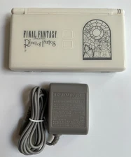 Nintendo DS Lite Final Fantasy Crystal Chronicles "Ring of Fates" + Charger RARE