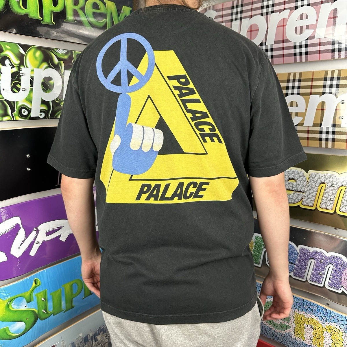 Palace Tri-Smiler T-shirt - Black - SS20 | eBay 