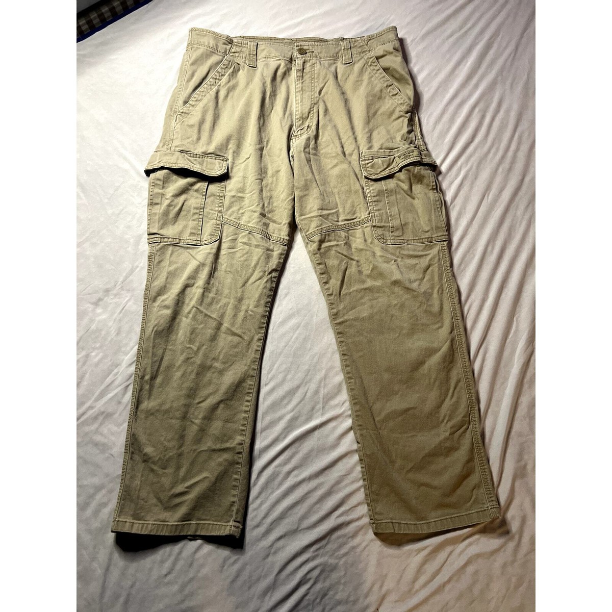 Vintage Wrangler Relaxed Fit Cargo Pants 36x30 Beige Men's RN
