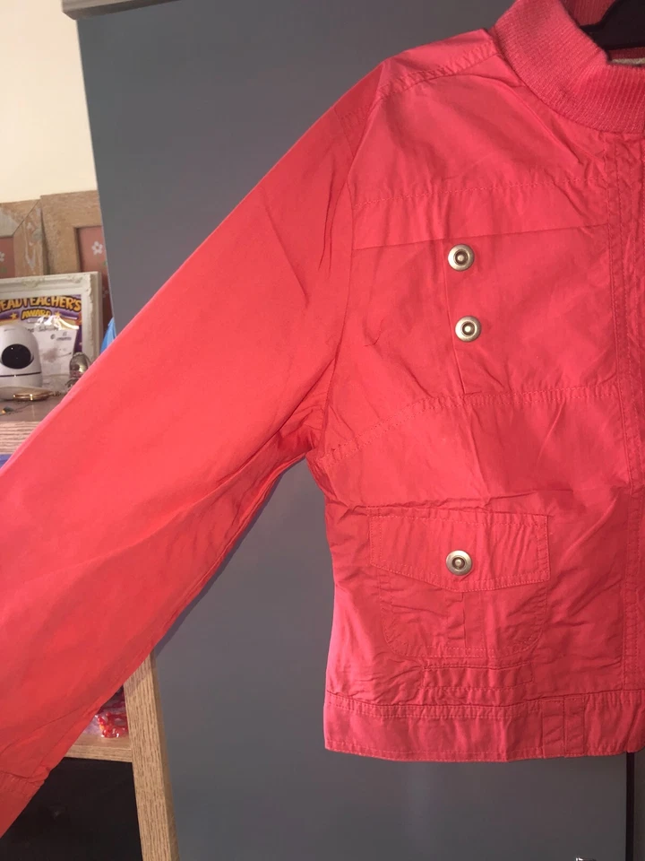 Women long sleeves zip up jacket size L(12/14) - Image 2 of 3