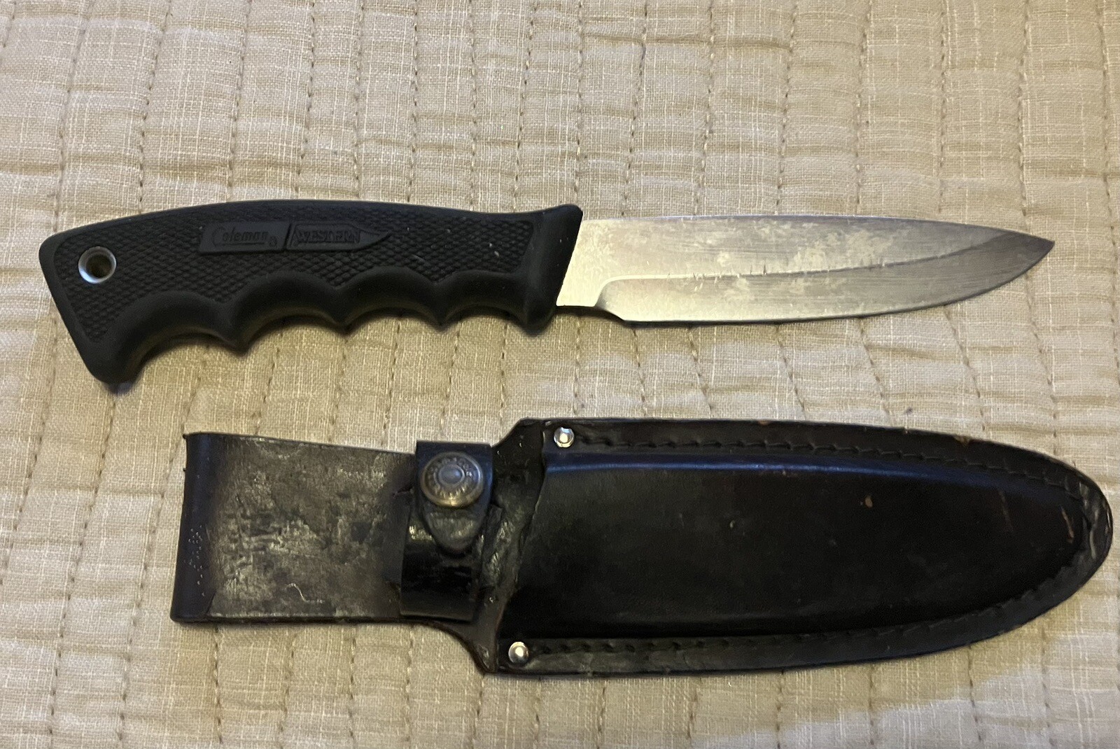 Vintage WESTERN CUTLERY COLEMAN FIXED BLADE KNIFE R16 & LEATHER SHEATH