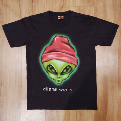 Vintage 90s alien workshop 1996 t shirt world nation aliens
