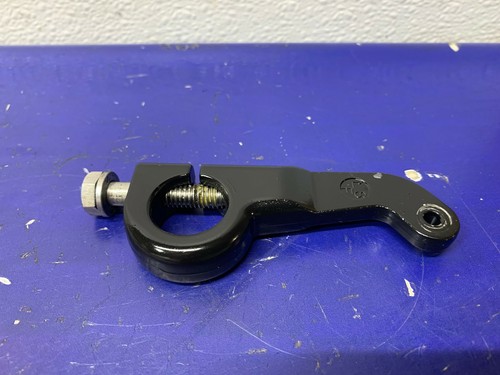 Mitsubishi Grommet Noir Nylon OEM : MB645307 Qté 15