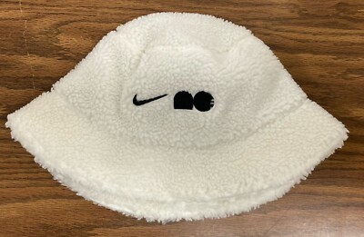 naomi osaka nike hat