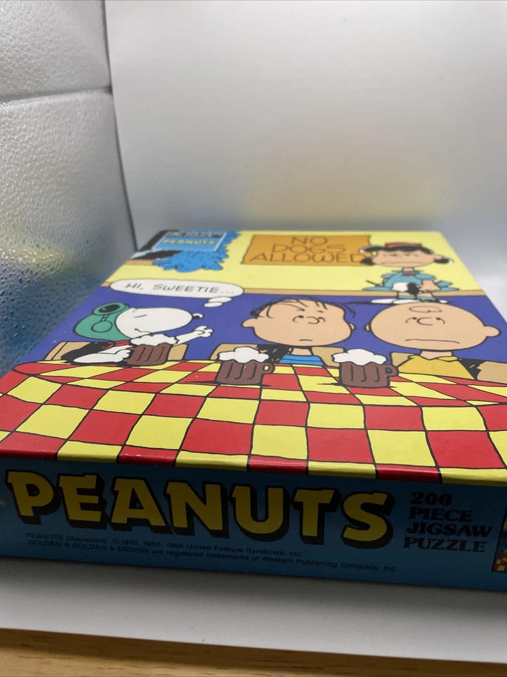 Rompecabezas Peanuts Snoopy Lucy No Dogs Allowed 200 piezas RARO de colección dorado Foto 4 de 4