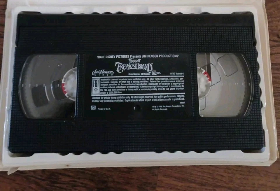 Muppet Treasure Island - VHS - VG Walt Disney  - Image 3 of 3