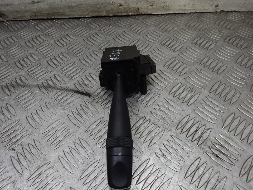 Suzuki Vitara 2016 talla T MK4 APK limpiaparabrisas de escotilla de 5 puertas e interruptor de tallo de luz *2945 Foto 2 de 4