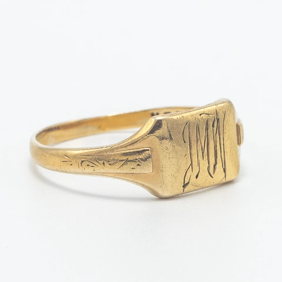 Edwardian Style Engraved “JMW” Rectangular Signet Ring 9ct Yellow Gold M 1/2 - Image 4 of 4
