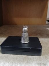 WAPW New York City Fingerhut Zinn Big Apple Design Souevnir
