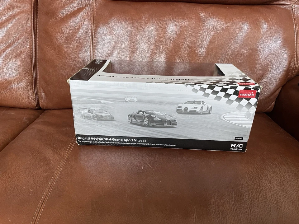 RC Bugatti Veyron Grand Sport Vitesse Licensed Model Car Black/Orange 1:14 NIB - Image 3 of 4