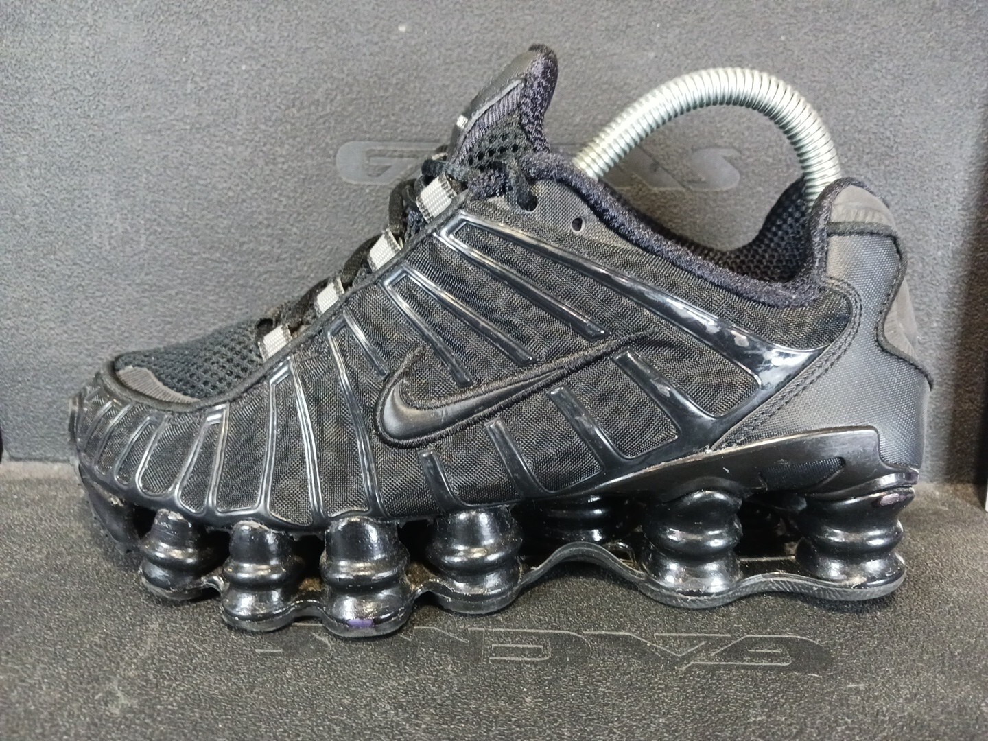 NIKE SHOX TL Triple Black (RARE) US sz. 4 (BV1127-001) PRE-OWNED image 7