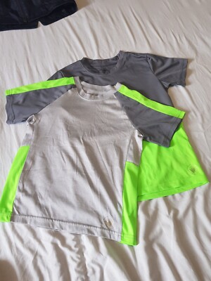2 schöne Body Glove Sportshirts Größe 7 Jahre selten getragen sehr guter Zustand
