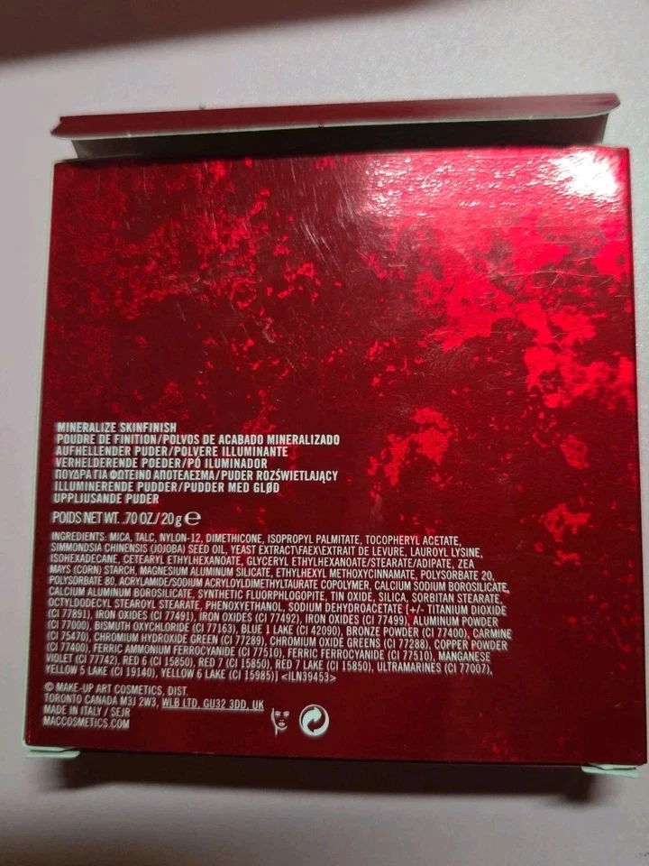 MAC patricks X Mas  Mineralized Skin Finish 20g New "Baby It's Gold Out Side" - Image 2 of 4