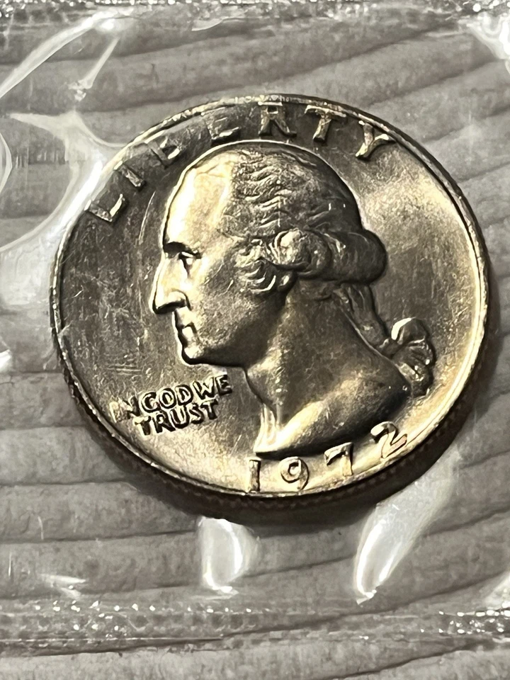 1972-P Washington Quarter - BRILLIANT COIN MINT UNC SEALED IN CELLO - Image 3 of 4