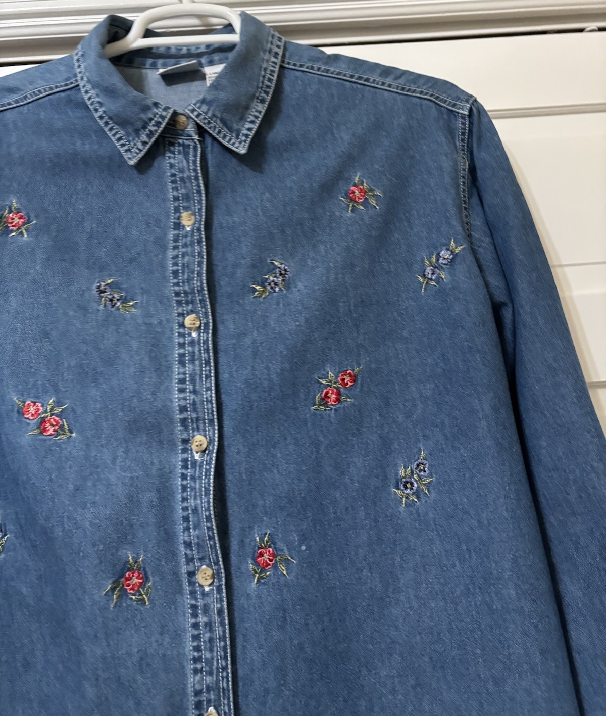 Vtg Basic Editions embroidered Flowers denim shir… - image 4