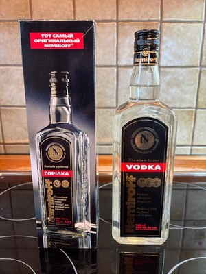 Sehr alter original Nemiroff VODKA Wodka 0,7l ungeöffnet 2003