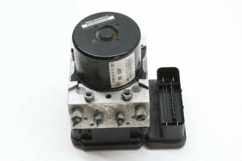 2009-2010 Mercedes C250,C350 Anti-Lock Brake Pump Control Module Assembly OEM - Image 2 of 4