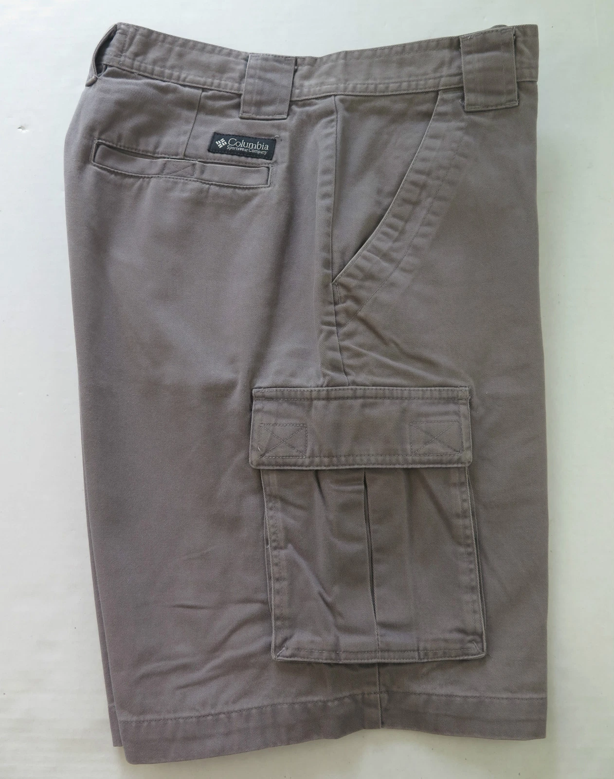 Columbia Men's Cotton Gray Outdoors Hunting Hiking Fishing Cargo Shorts Size 30