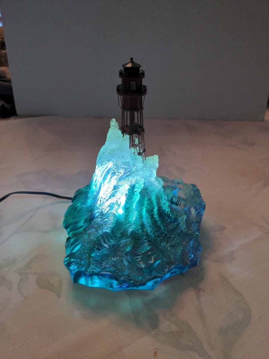 Harbour Lights Light House 2002 Minot