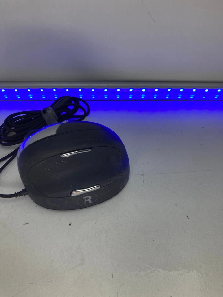 R-GO HE Ergonomic Mouse for Large Right Hand Wired RGO MOUSE wired #284 - Image 2 of 4
