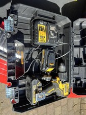 DEWALT DCD 709 18V DRILL WITH 2x BATTERY, charger and case 