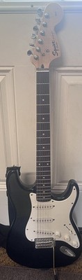 Squier by Fender Affinity Stratocaster Electric Guitar Black  w/ Strap