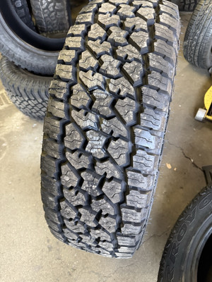 New LT 285/75R18 Cooper Discoverer Stronghold AT 129/126S | eBay